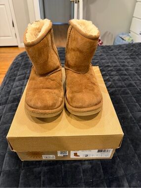 UGG Kids Chestnut Suede Shearling Boots